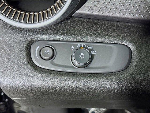 2025 Chevrolet Trax Vehicle Photo in PUYALLUP, WA 98371-4149