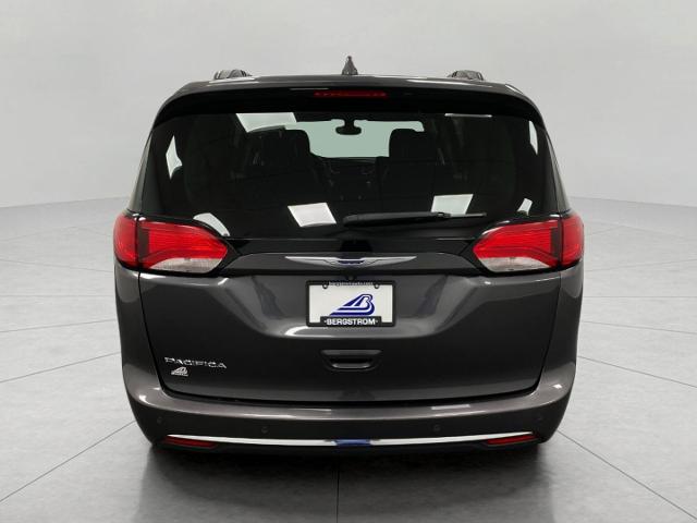 2017 Chrysler Pacifica Vehicle Photo in Appleton, WI 54913