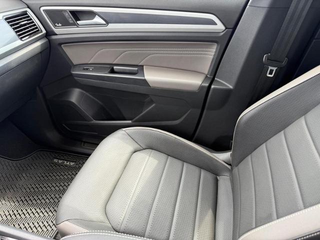 2021 Volkswagen Atlas Cross Sport Vehicle Photo in COLUMBIA, MO 65203-3903