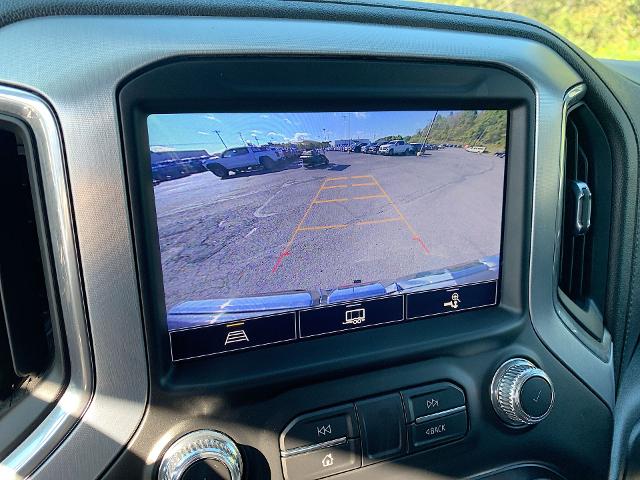 2021 GMC Sierra 1500 Vehicle Photo in MOON TOWNSHIP, PA 15108-2571