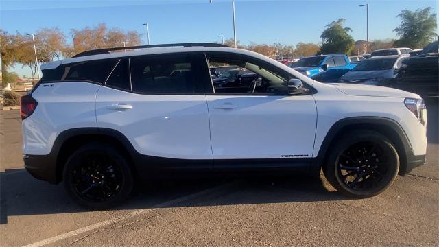 2024 GMC Terrain Vehicle Photo in GOODYEAR, AZ 85338-1310