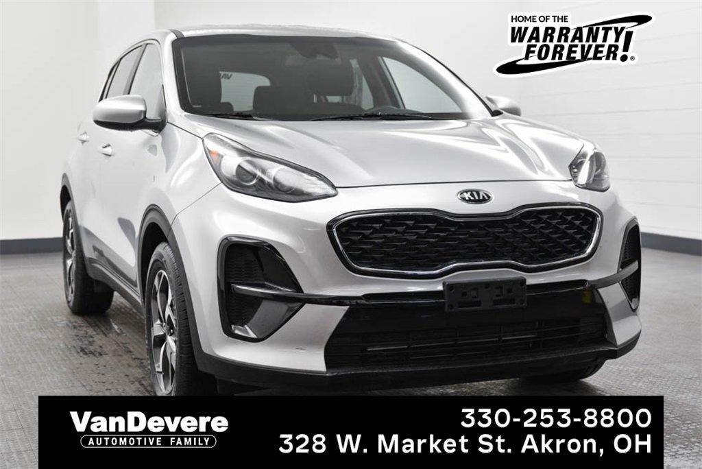 2022 Kia Sportage Vehicle Photo in AKRON, OH 44303-2185