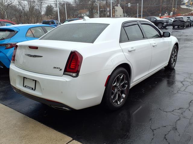 2017 Chrysler 300 Vehicle Photo in TARENTUM, PA 15084-1435