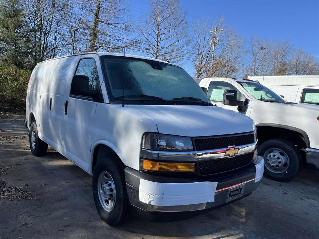 2025 Chevrolet Express Cargo 2500 Vehicle Photo in ALCOA, TN 37701-3235