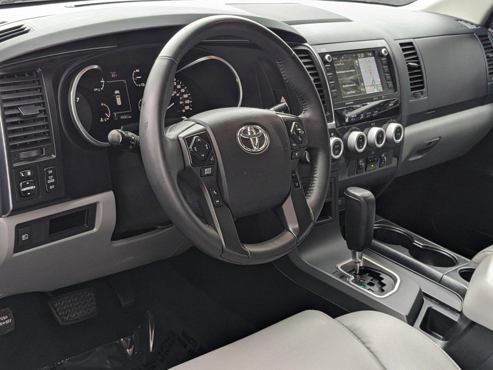 2021 Toyota Sequoia Vehicle Photo in Tampa, FL 33614