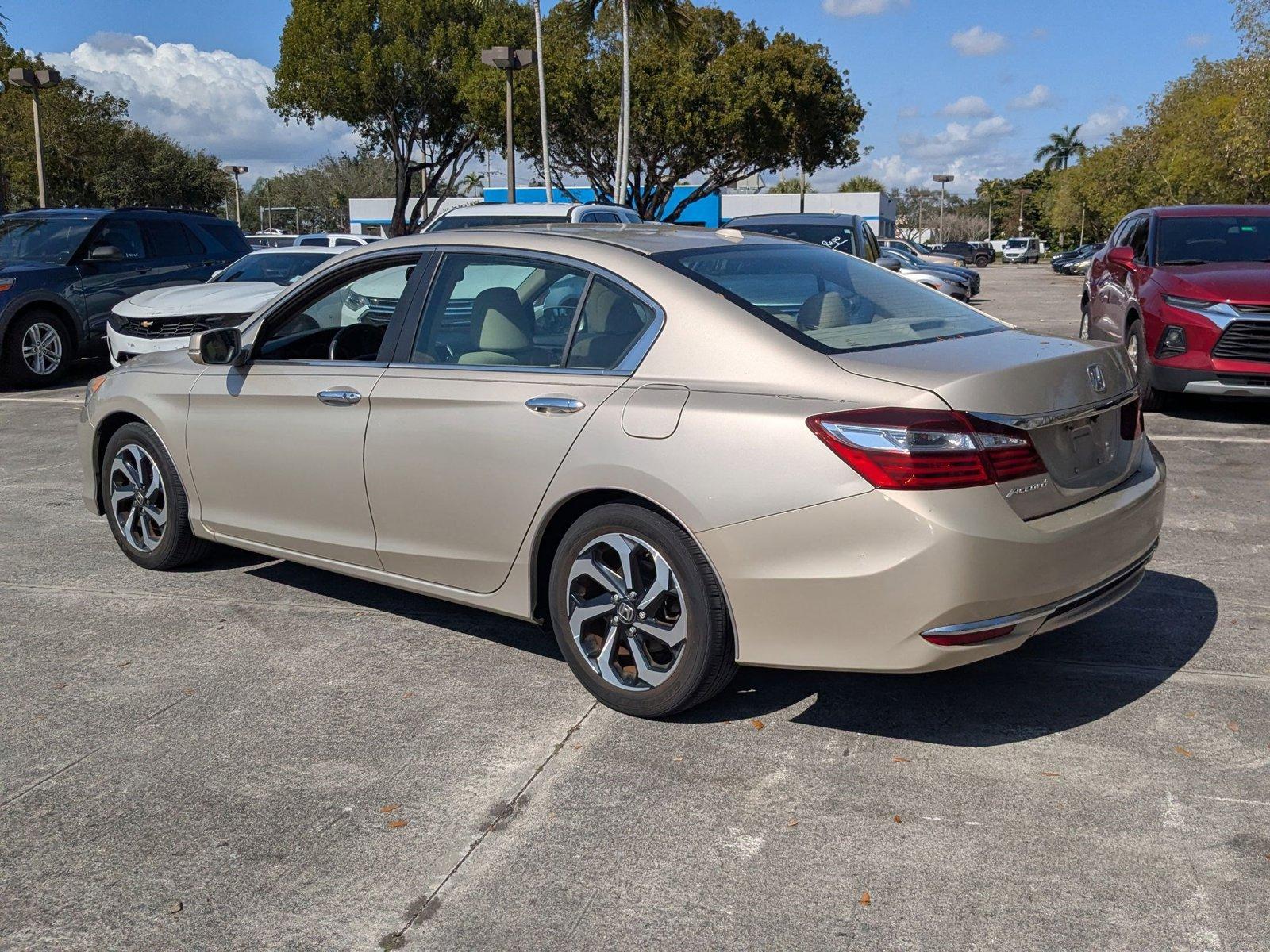 2017 Honda Accord Sedan Vehicle Photo in PEMBROKE PINES, FL 33024-6534