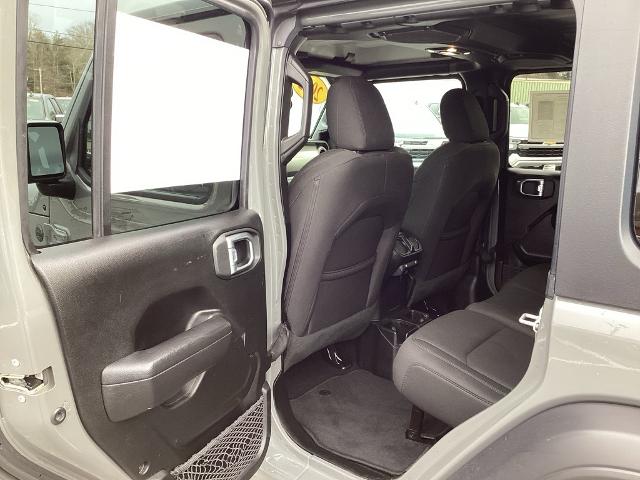 2022 Jeep Wrangler Vehicle Photo in Gardner, MA 01440