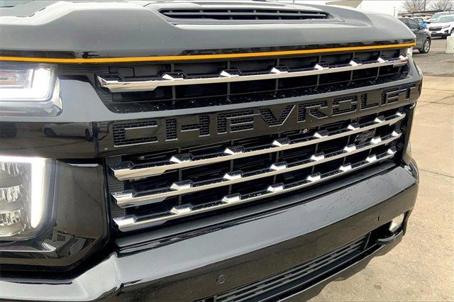 2021 Chevrolet Silverado 2500 HD Vehicle Photo in TOPEKA, KS 66609-0000