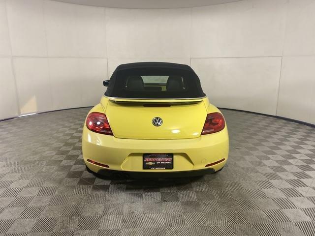 2013 Volkswagen Beetle Convertible Vehicle Photo in MEDINA, OH 44256-9001