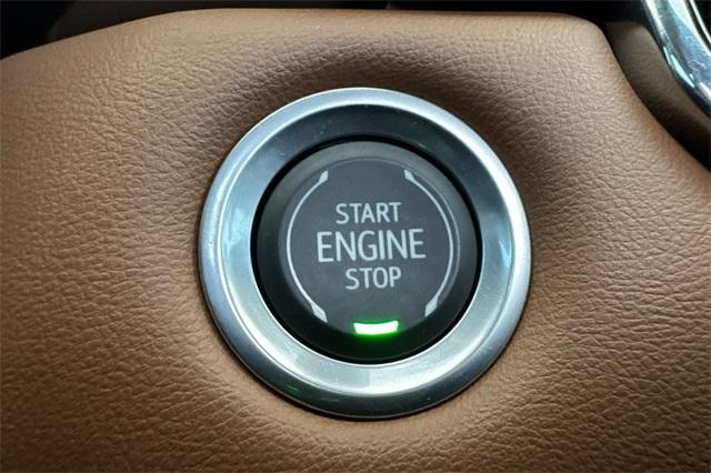 2023 GMC Canyon Vehicle Photo in ELK GROVE, CA 95757-8703
