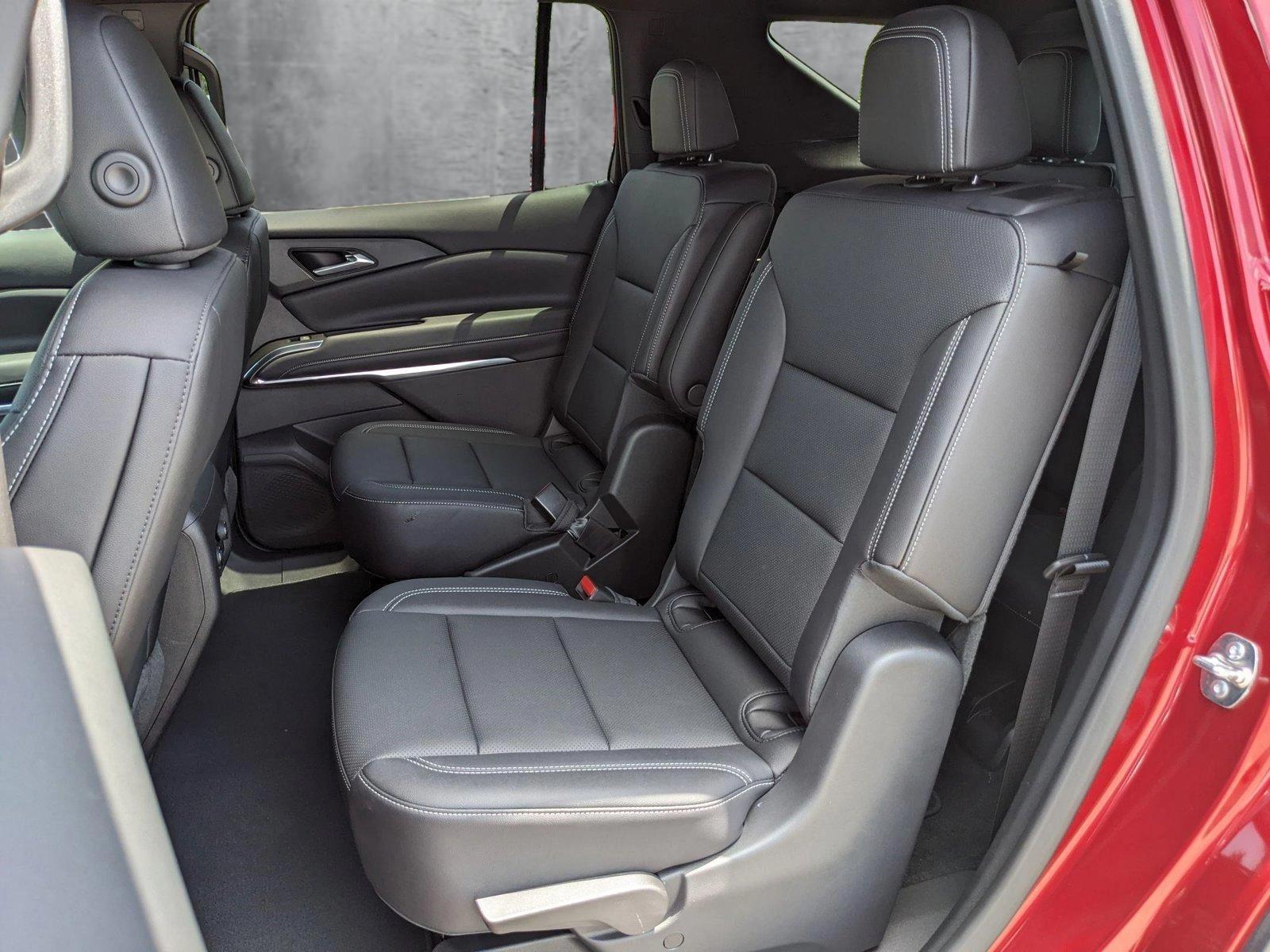2025 Chevrolet Traverse Vehicle Photo in HOUSTON, TX 77034-5009