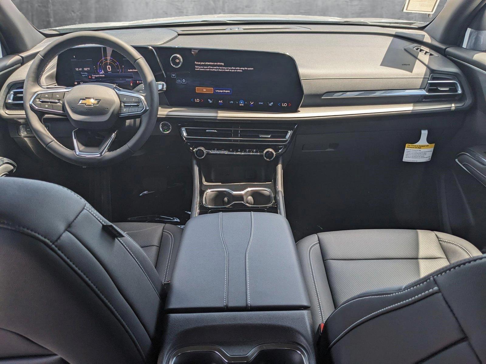 2025 Chevrolet Traverse Vehicle Photo in MIAMI, FL 33172-3015