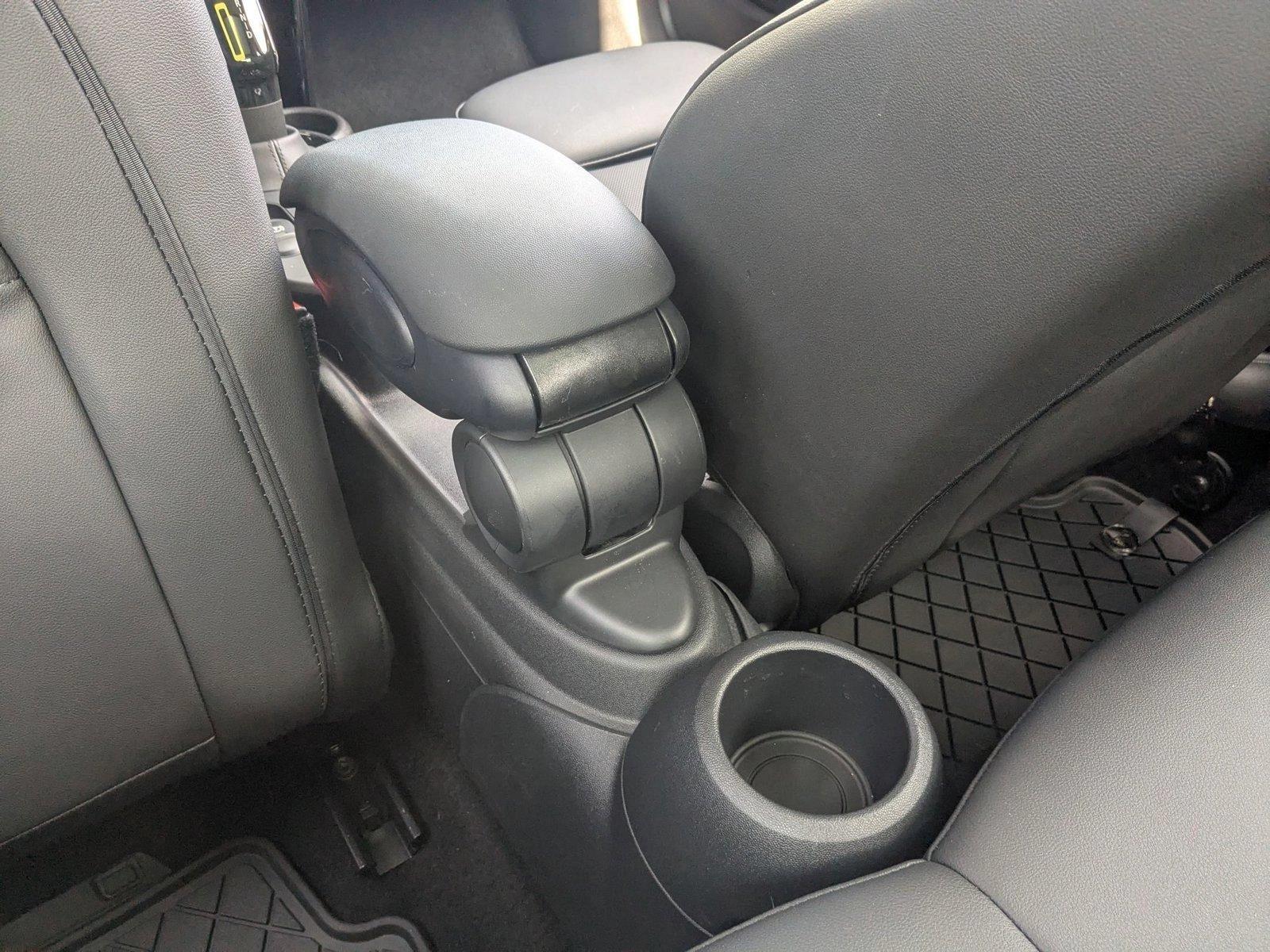 2024 MINI Electric Hardtop 2 Door Signature Vehicle Photo in Towson, MD 21204