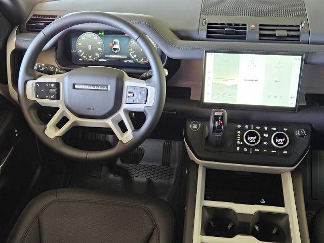2025 Defender Vehicle Photo in AUSTIN, TX 78717