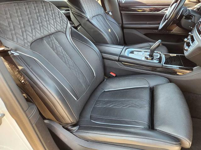 2022 BMW 750i xDrive Vehicle Photo in PLANO, TX 75024