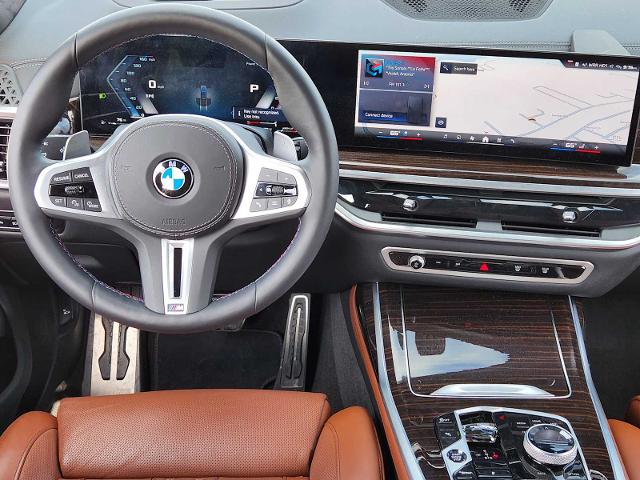 2025 BMW X7 M60i Vehicle Photo in PLANO, TX 75024