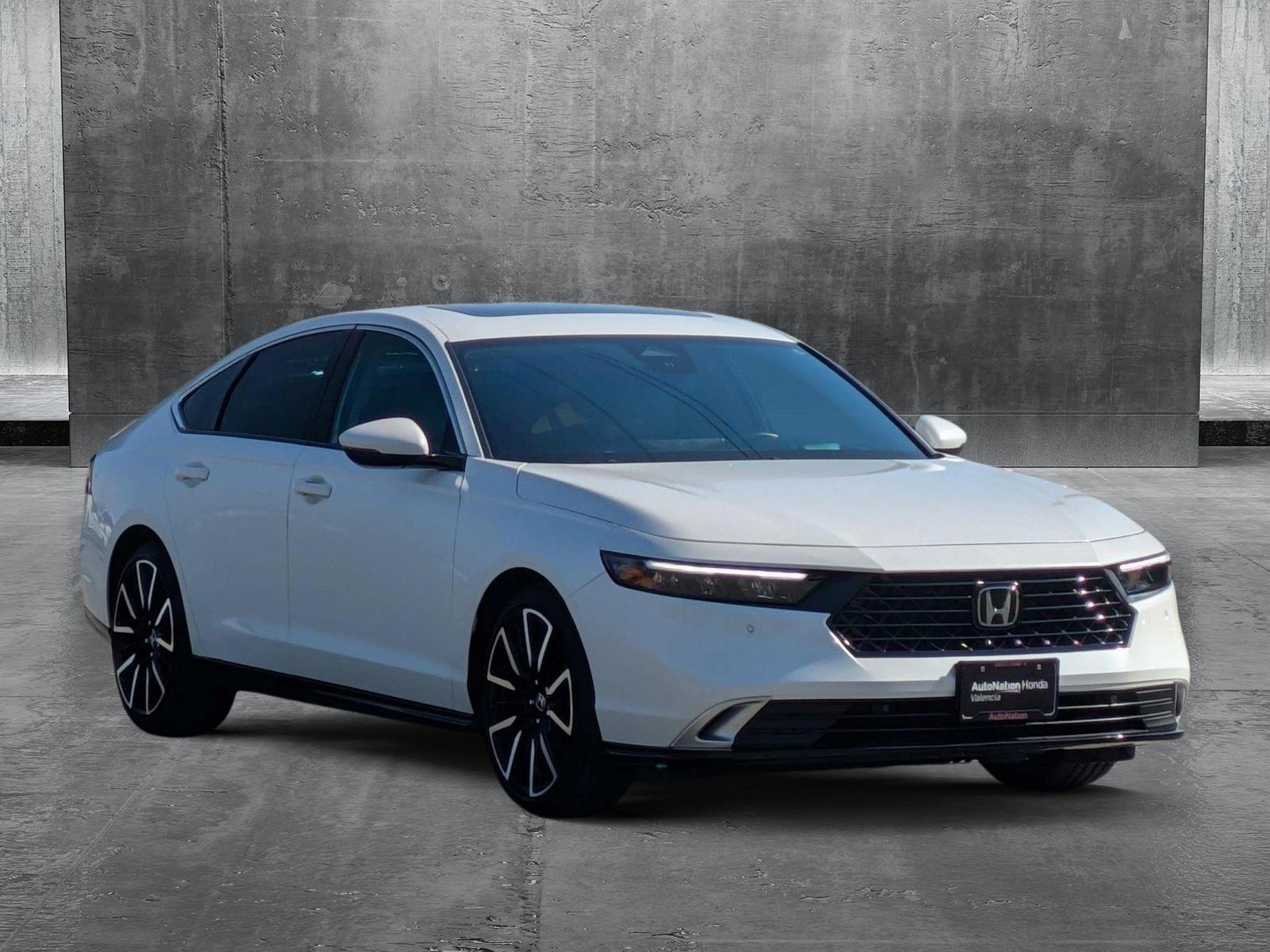 2024 Honda Accord Hybrid Vehicle Photo in Valencia, CA 91355-1794