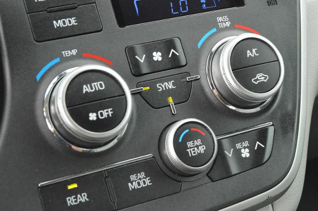 2020 Toyota Sienna Vehicle Photo in Houston, TX 77090