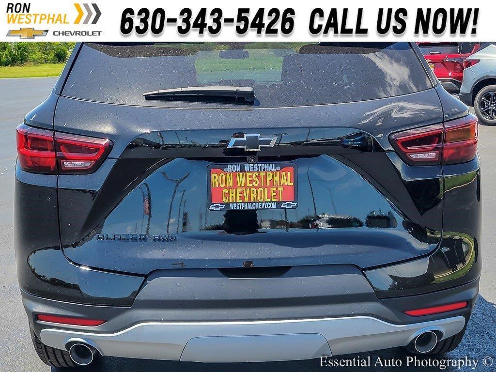 2025 Chevrolet Blazer Vehicle Photo in AURORA, IL 60503-9326
