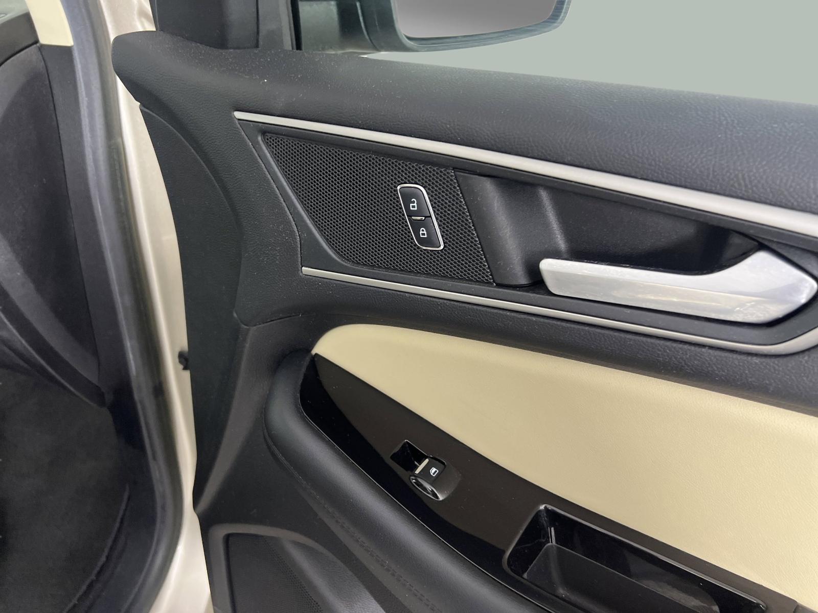 2017 Ford Edge Vehicle Photo in GEORGETOWN, TX 78626-7508