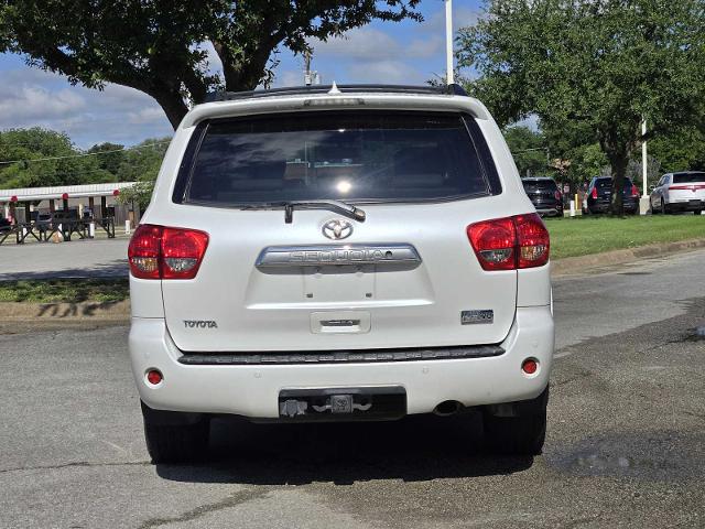 2010 Toyota Sequoia Vehicle Photo in DENTON, TX 76210-9321