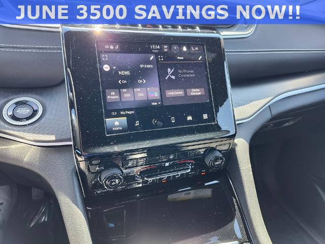 2023 Jeep Grand Cherokee L Vehicle Photo in GREEN BAY, WI 54304-5303