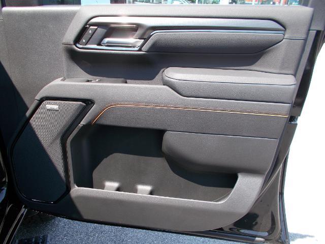 2025 GMC Sierra 2500 HD Vehicle Photo in LOWELL, MA 01852-4336