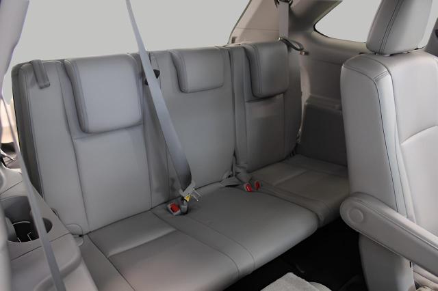 2016 Toyota Highlander Vehicle Photo in Green Bay, WI 54304