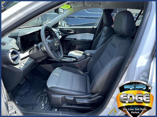 2024 Chevrolet Trax Vehicle Photo in Roslyn, NY 11576