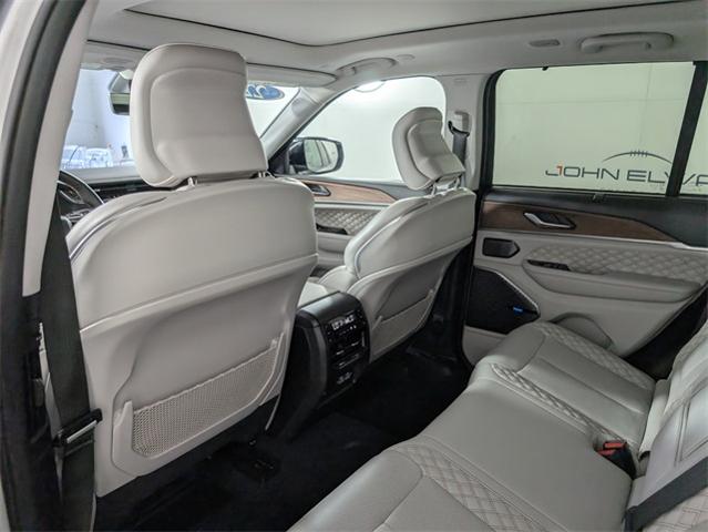 2022 Jeep Grand Cherokee Vehicle Photo in ENGLEWOOD, CO 80113-6708