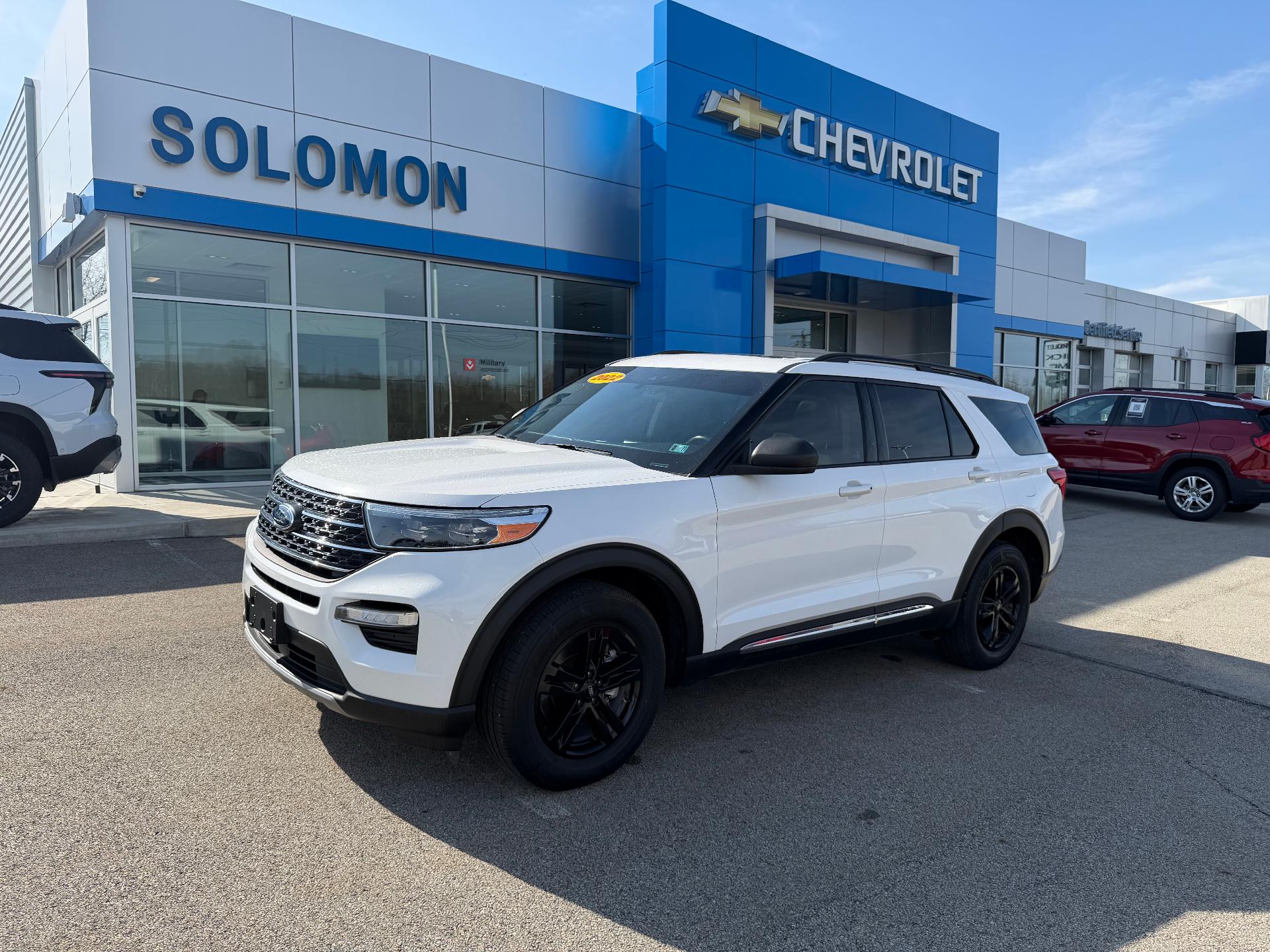 View vehicle photo 2