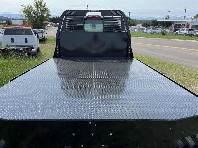 2024 Chevrolet Silverado 5500 HD Vehicle Photo in ALCOA, TN 37701-3235