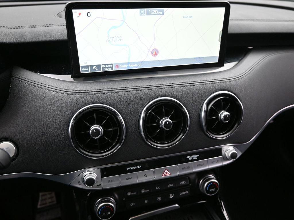 2022 Kia Stinger Vehicle Photo in Cedar Rapids, IA 52402