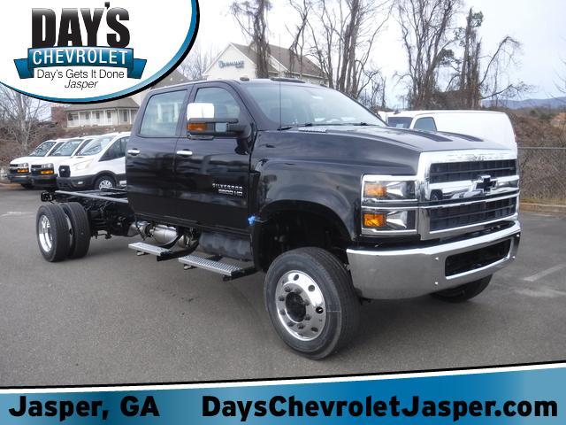 2024 Chevrolet Silverado Chassis Cab Vehicle Photo in JASPER, GA 30143-8655