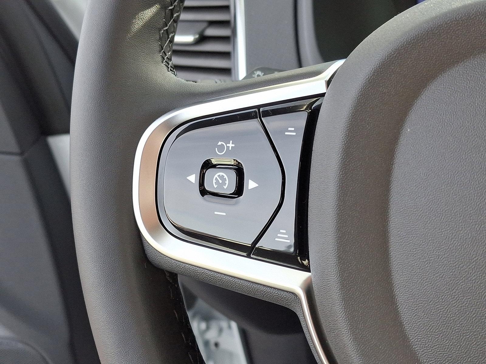 2025 Volvo XC90 Vehicle Photo in Trevose, PA 19053
