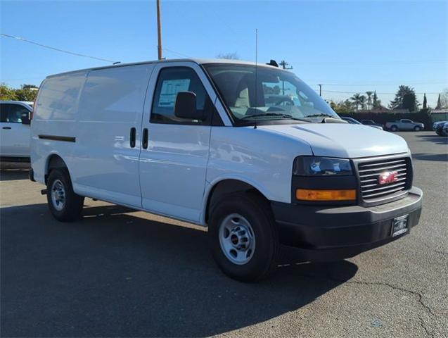 2025 GMC Savana Cargo 2500 Vehicle Photo in PASADENA, CA 91107-3803