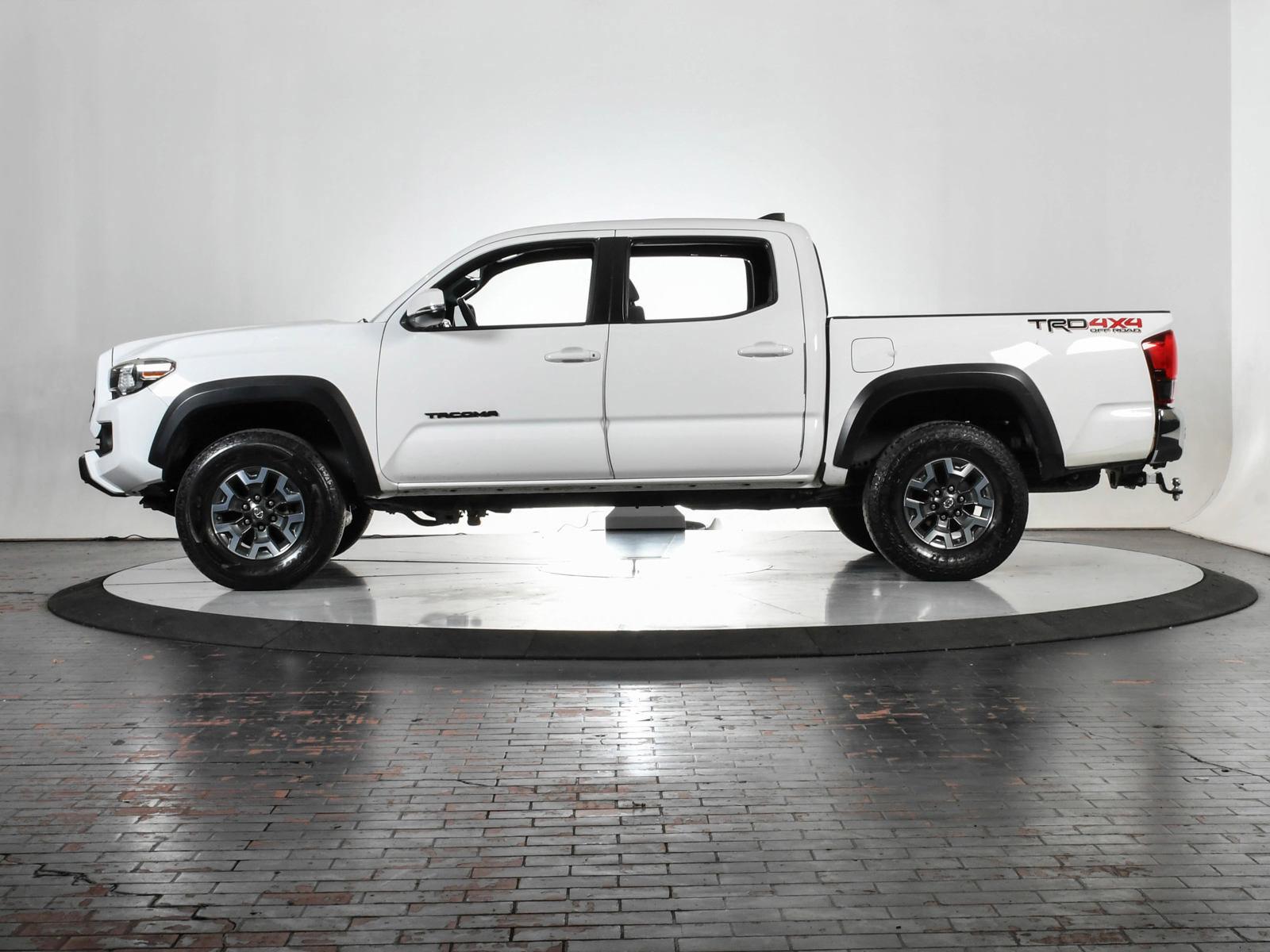 2018 Toyota Tacoma Vehicle Photo in DALLAS, TX 75235