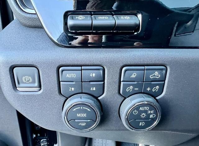 2024 Chevrolet Silverado 1500 Vehicle Photo in EFFINGHAM, IL 62401-2832