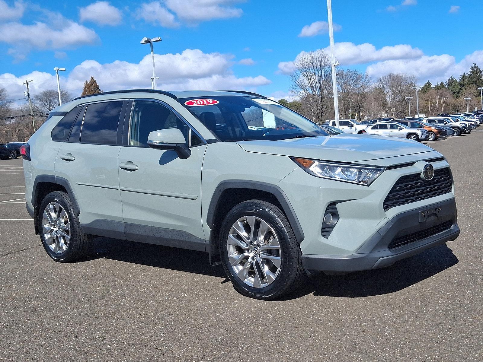 2019 Toyota RAV4 Vehicle Photo in Trevose, PA 19053