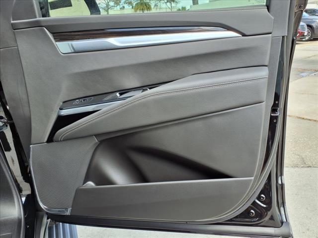 2025 Cadillac Escalade ESV Vehicle Photo in TAMPA, FL 33612-3404