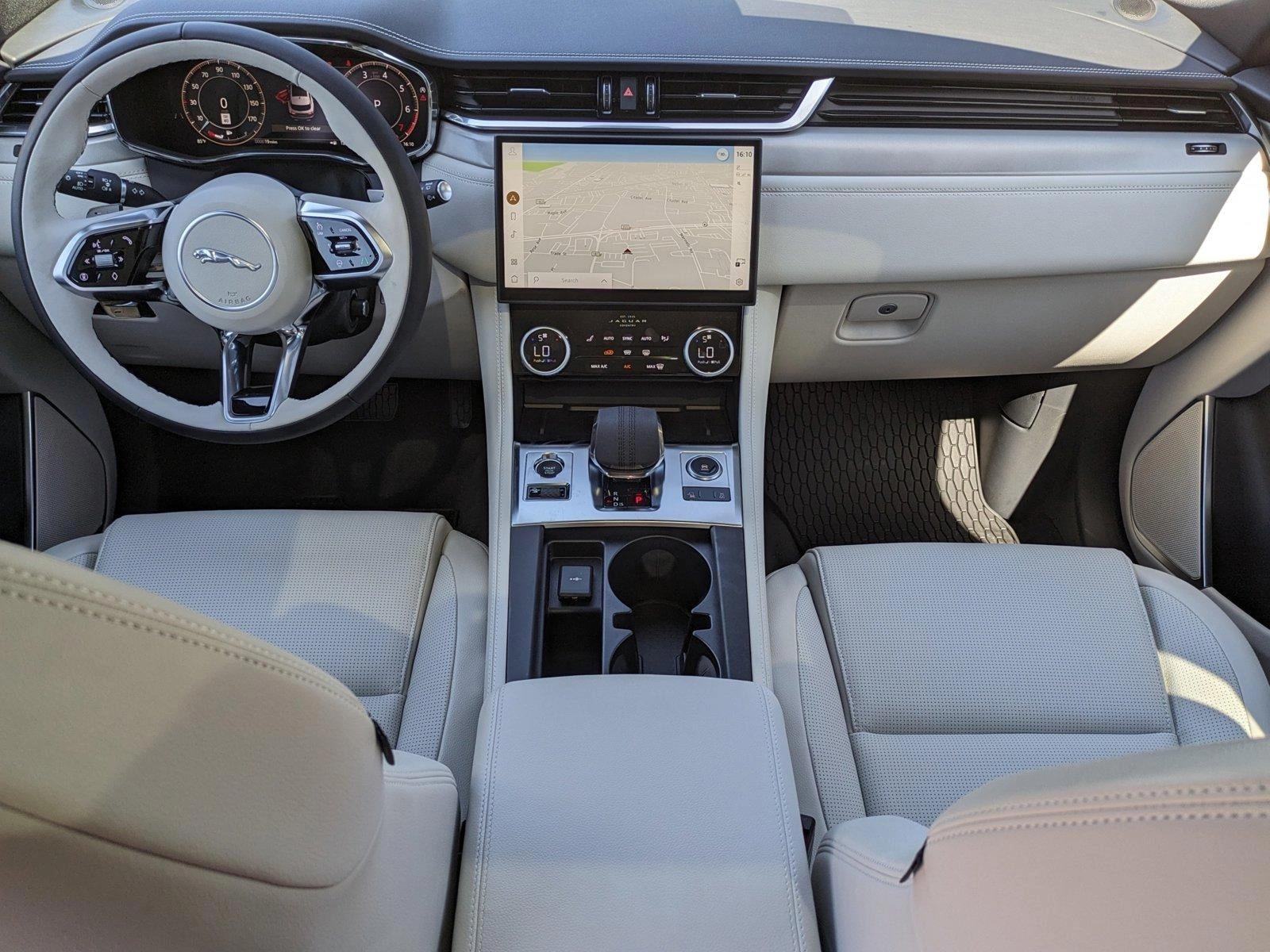 2025 Jaguar F-PACE Vehicle Photo in Bethesda, MD 20852