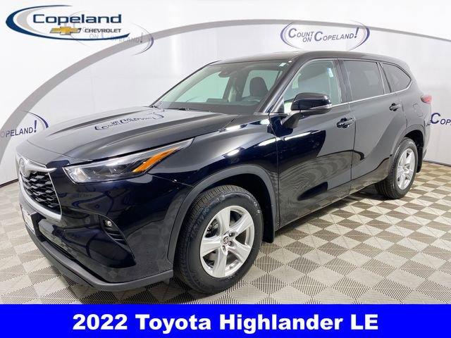 2022 Toyota Highlander Vehicle Photo in BROCKTON, MA 02301-7113