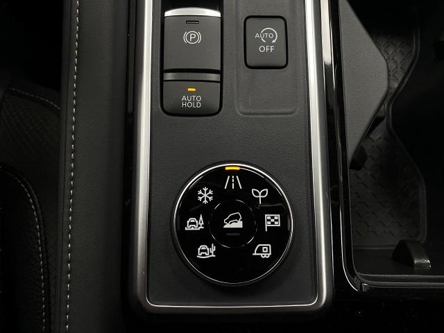 2025 Nissan Pathfinder Vehicle Photo in Appleton, WI 54913