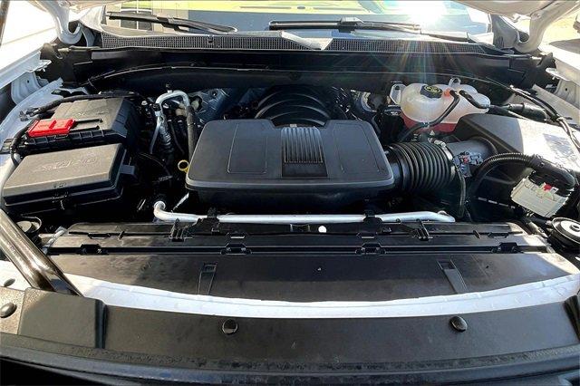 2023 Chevrolet Suburban Vehicle Photo in TOPEKA, KS 66609-0000
