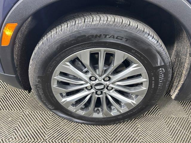 2024 Cadillac XT4 Vehicle Photo in MEDINA, OH 44256-9631