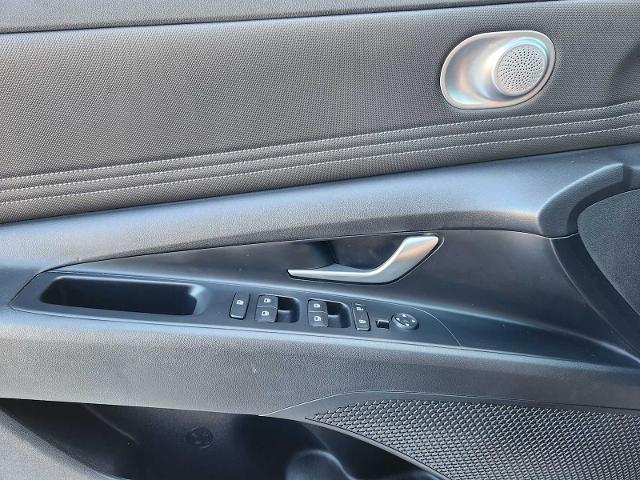 2022 Hyundai ELANTRA Vehicle Photo in FORT WORTH, TX 76132