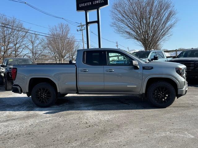 2025 GMC Sierra 1500 Vehicle Photo in LOWELL, MA 01852-4336