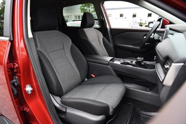 2023 Nissan Rogue Vehicle Photo in Ballwin, MO 63011