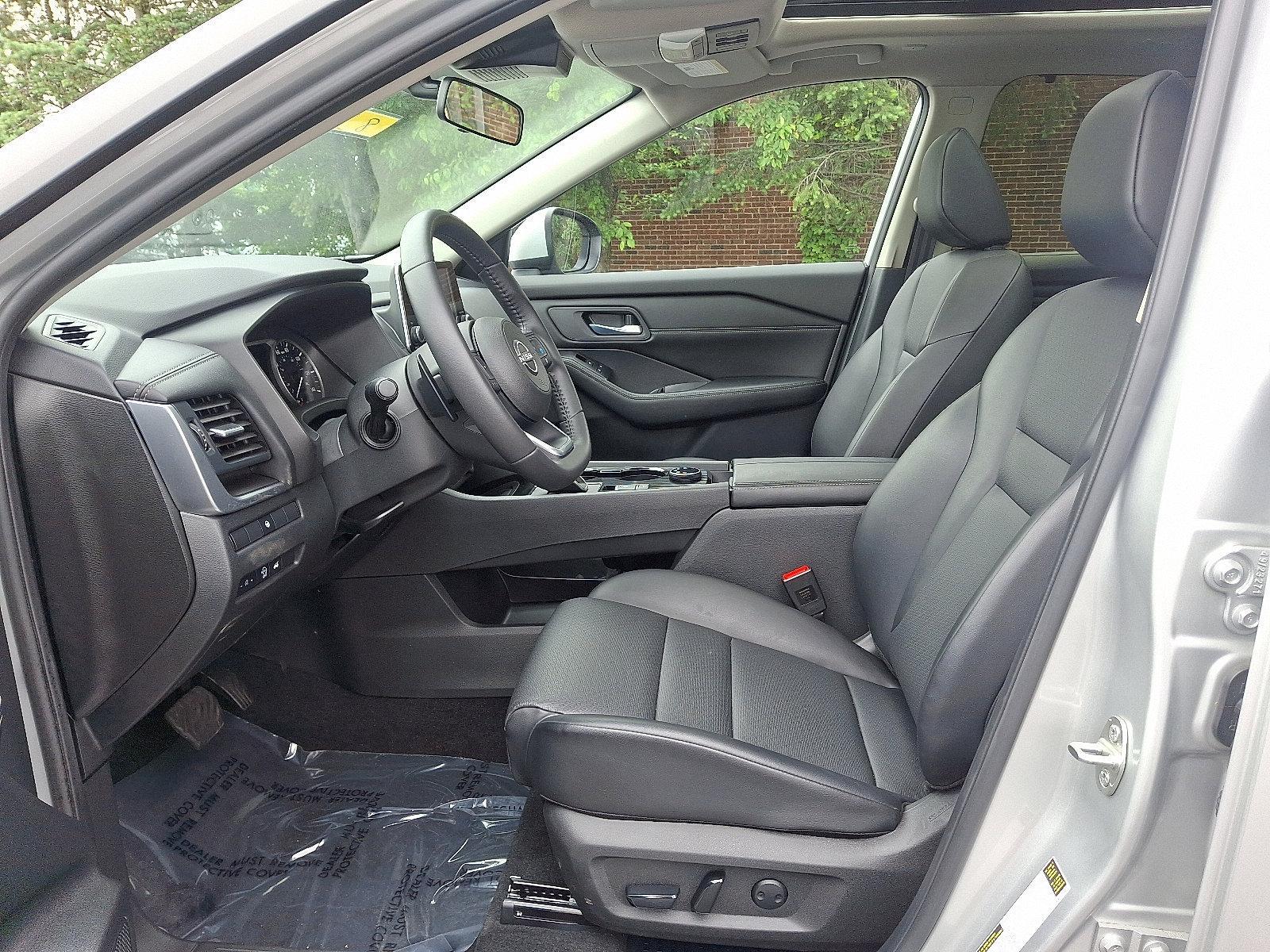 2024 Nissan Rogue Vehicle Photo in Harrisburg, PA 17111-1033
