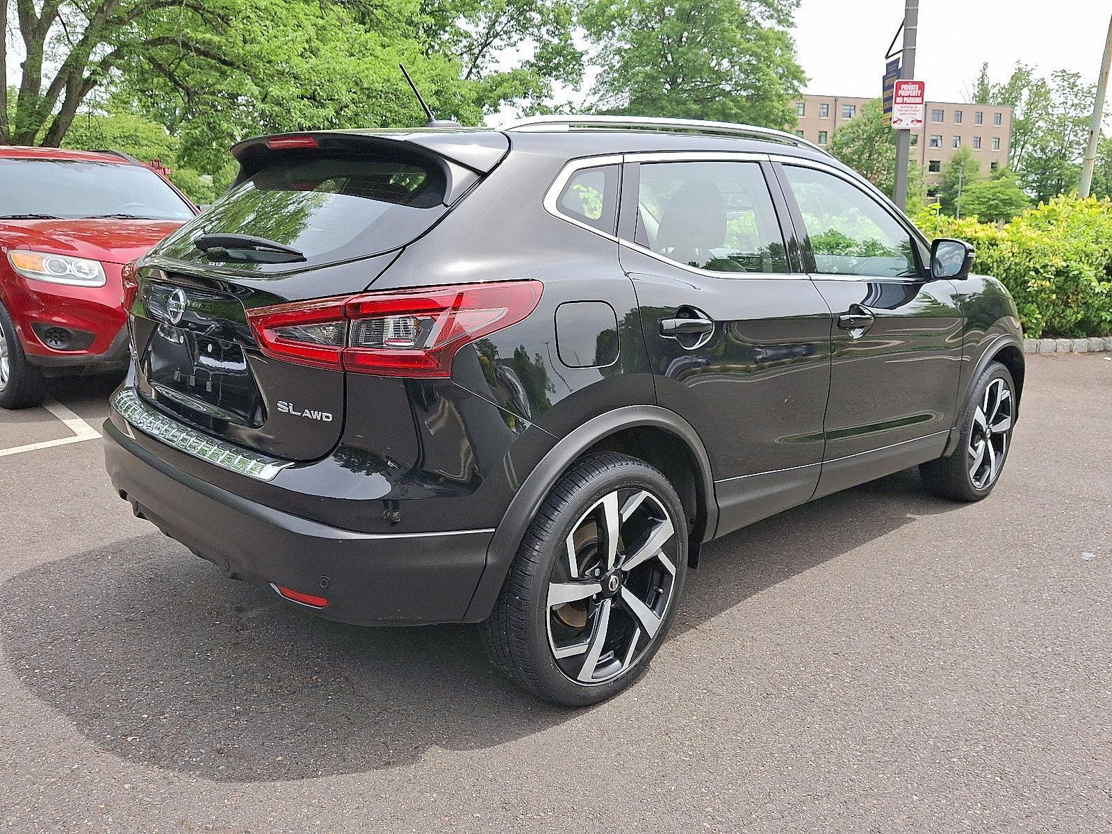 2022 Nissan Rogue Sport Vehicle Photo in Jenkintown, PA 19046